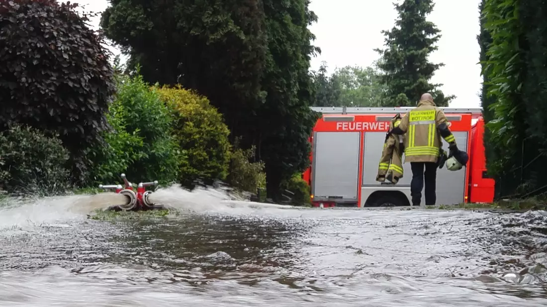 FW-BOT: Starkregenbedingte Einsätze im Nördlichen Teil von Bottrop. - Bild: presseportal.de