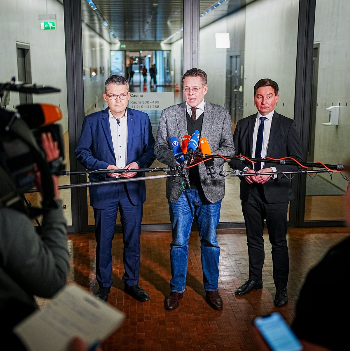 Das Parlamentarische Kontrollgremium des Bundestages beschäftige sich nach dpa-Informationen bereits mehrfach mit den Anschlägen auf die Ostseepipelines. - Foto: Kay Nietfeld/dpa