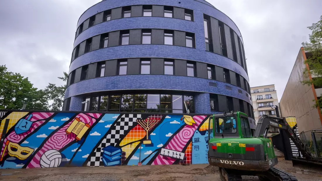 Der Jüdische Campus wird am 25. Juni 2023 offiziell eröffnet. - Bild: Monika Skolimowska/dpa