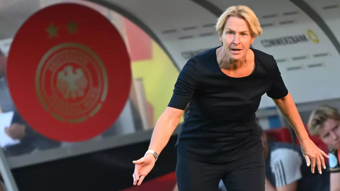 Wie geht es in der Causa Martina Voss-Tecklenburg weiter? - Bild: Sebastian Christoph Gollnow/dpa