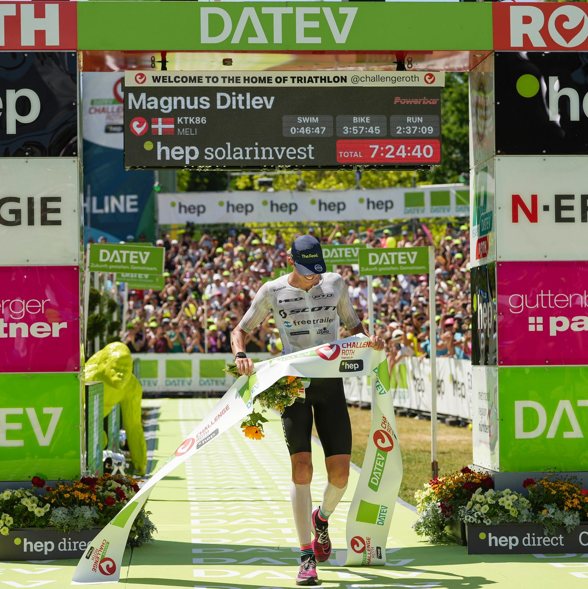 Ditlev unterbot damit die Roth-Rekordmarke von Jan Frodeno von 2016 (7:35:39) um fast elf Minuten. - Foto: Daniel Löb/dpa