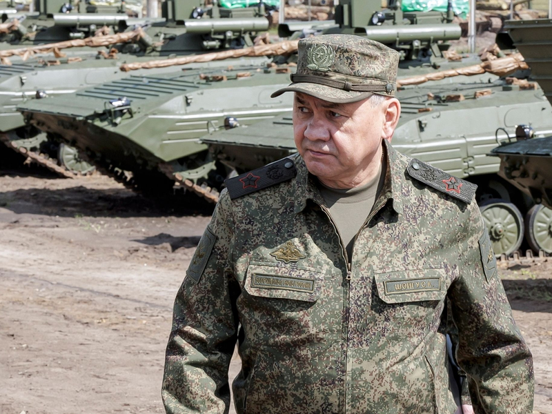 Sergej Schoigu scheint nach wie vor Verteidigungsminister von Russland zu sein. - Foto: Uncredited/Russian Defense Ministry Press Service/AP/dpa