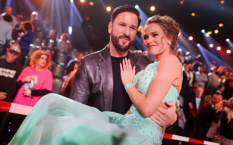 Der stark in der Kritik stehende Sänger und seine Frau erwarten einem Instagram-Post zufolge offenbar ihr zweites gemeinsames Kind. - Foto: Rolf Vennenbernd/dpa