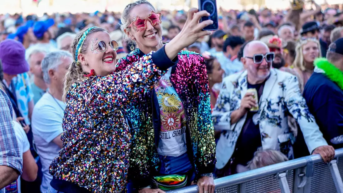Rapper Lil Nas X beim Glastonbury Festival. - Bild: Scott Garfitt/Invision/AP/dpa