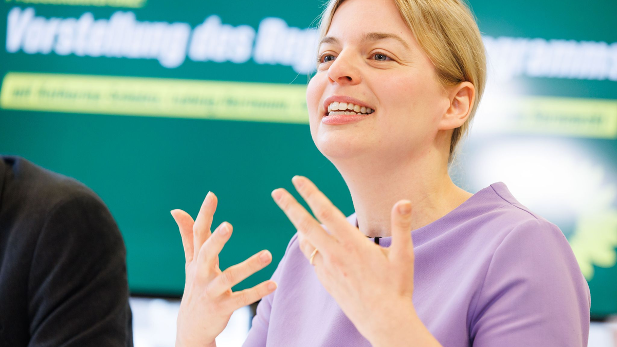 Grünen-Fraktionschefin im bayrischen Landtag, Katharina Schulze, hat die Staatsregierung kritisiert. - Foto: Lukas Barth/dpa