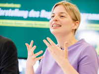 Grünen-Fraktionschefin im bayrischen Landtag, Katharina Schulze, hat die Staatsregierung kritisiert. - Foto: Lukas Barth/dpa