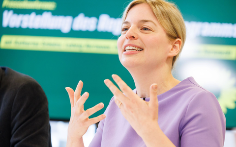 Grünen-Fraktionschefin im bayrischen Landtag, Katharina Schulze, hat die Staatsregierung kritisiert. - Foto: Lukas Barth/dpa