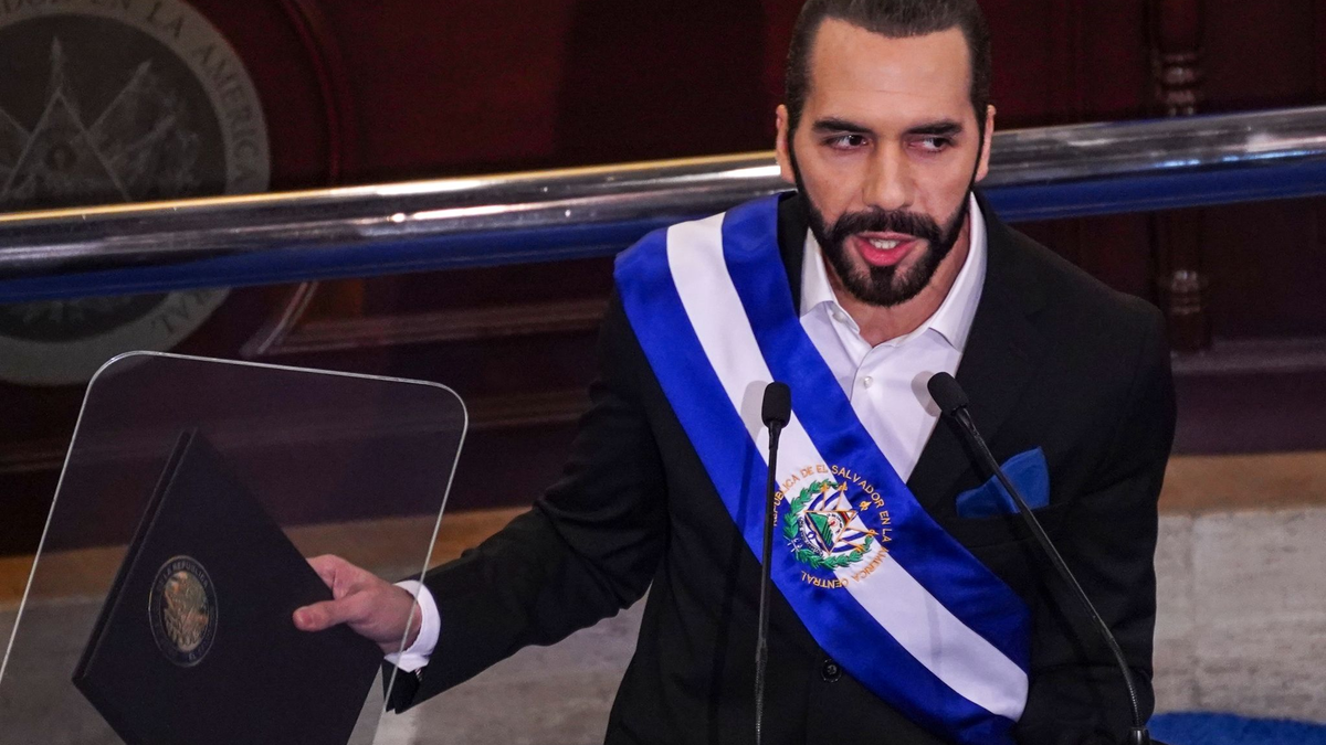 El Salvadors Präsident Nayib Bukele ist einer Umfrage zufolge der beliebteste Präsident Lateinamerikas. - Foto: Camilo Freedman/dpa