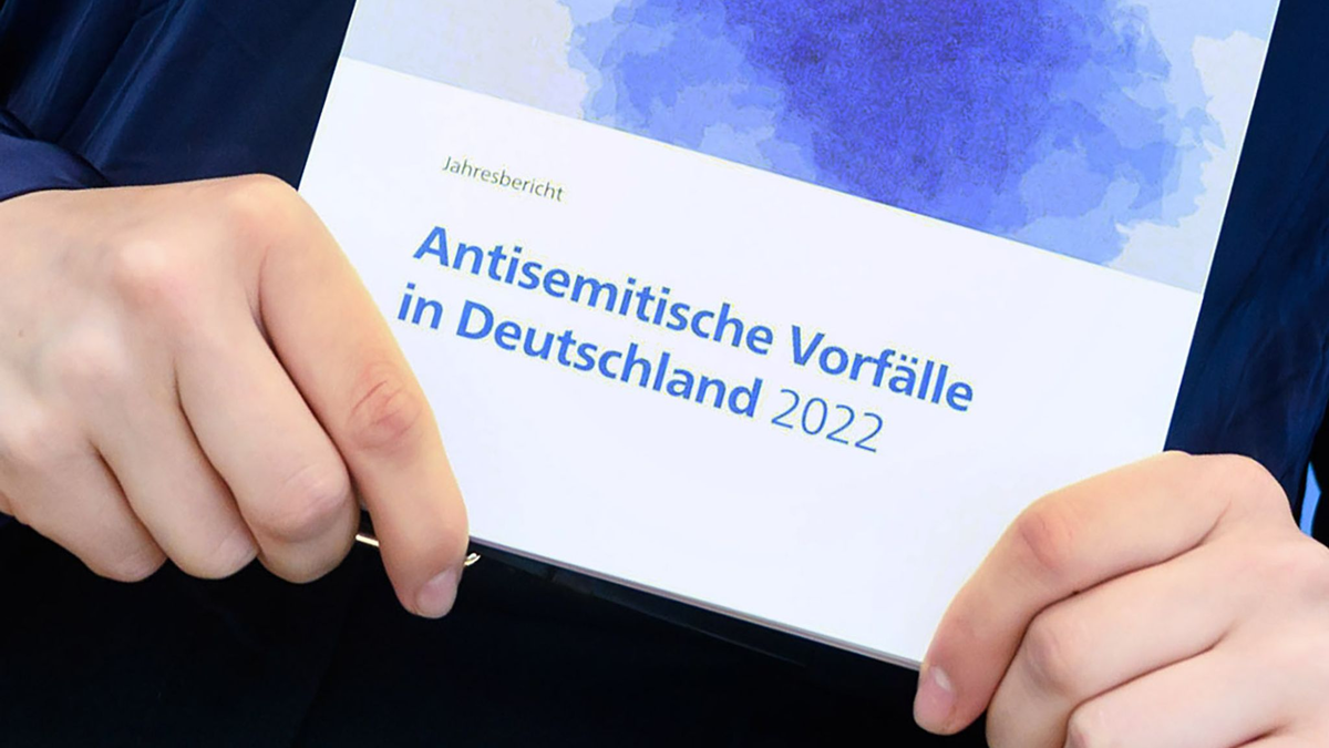 Der Jahresbericht des Bundesverbands der Recherche- und Informationsstellen Antisemitismus wird vorgestellt. - Foto: Bernd von Jutrczenka/dpa