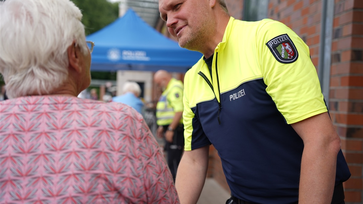 POL-COE: Senden, Ottmarsbocholt/ Sicher mit dem Rollator unterwegs - Foto: presseportal.de