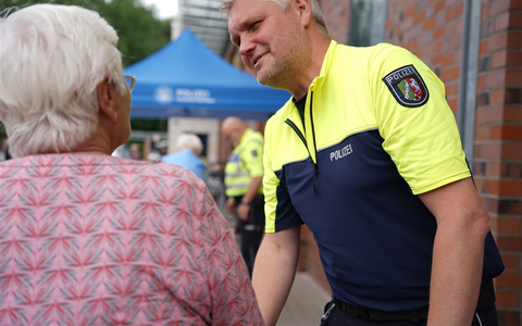 POL-COE: Senden, Ottmarsbocholt/ Sicher mit dem Rollator unterwegs - Foto: presseportal.de