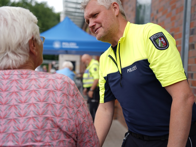 POL-COE: Senden, Ottmarsbocholt/ Sicher mit dem Rollator unterwegs - Foto: presseportal.de