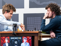Magnus Carlsen (l) war von Hans Niemann verklagt worden. - Foto: Crystal Fuller/Saint Louis Chess Club/dpa