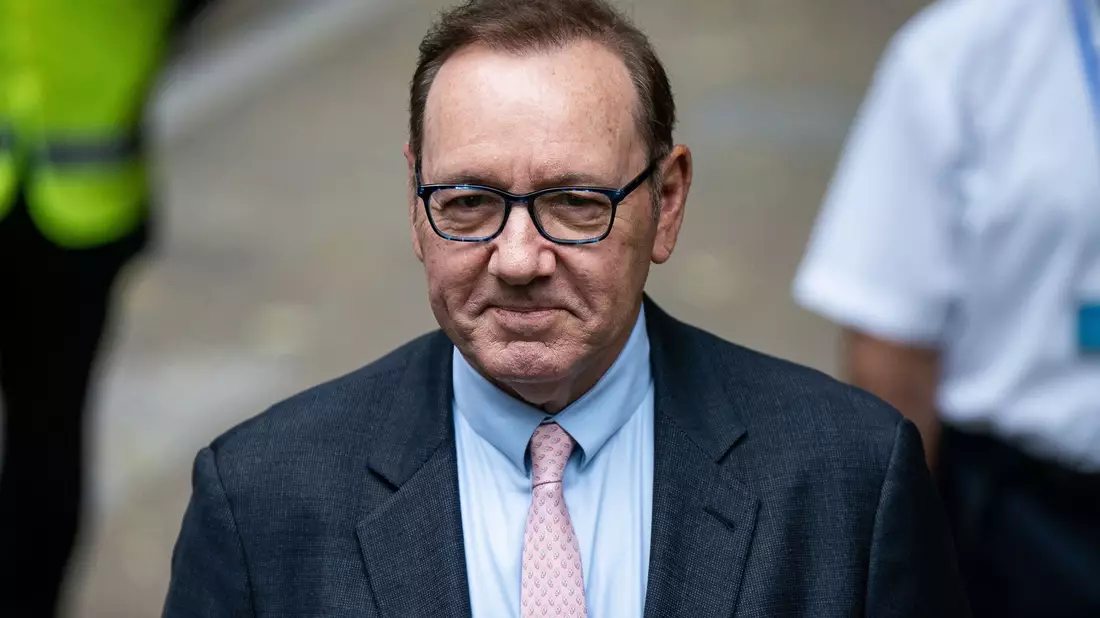 Schauspieler Kevin Spacey steht in London vor Gericht. - Bild: Aaron Chown/PA Wire/dpa