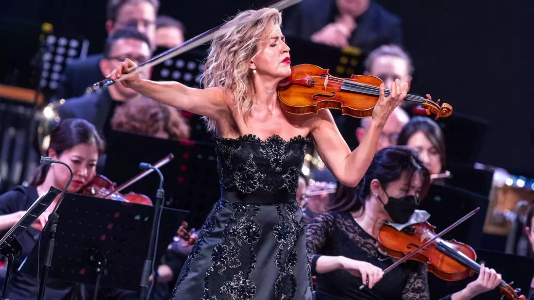 Die Violinistin Anne-Sophie Mutter wird 60. - Bild: Jens Büttner/dpa
