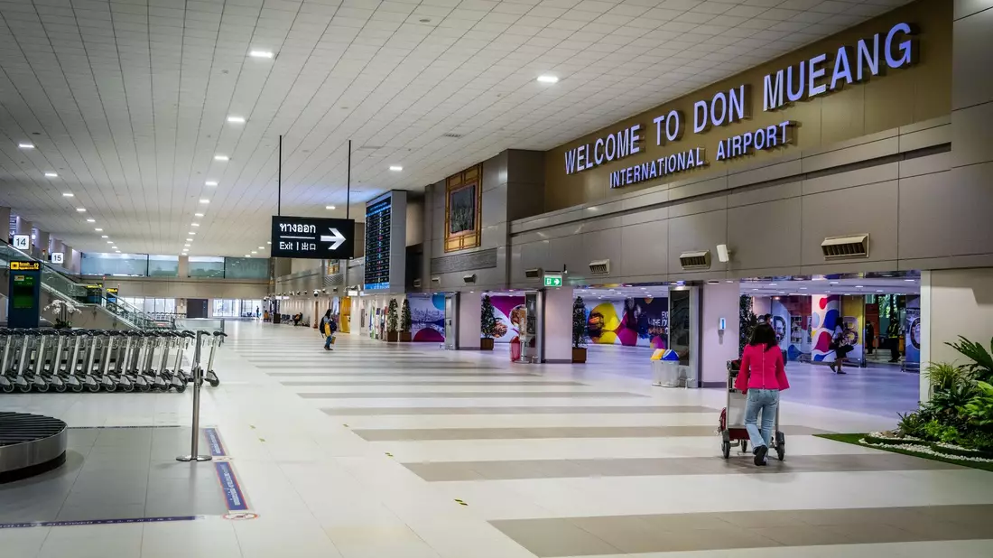 Der Flughafen Don Mueang in Bangkok (Symbolbild). - Bild: Matt Hunt/SOPA Images via ZUMA Press Wire/dpa
