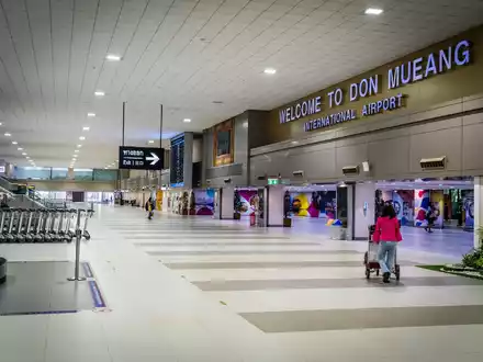 Der Flughafen Don Mueang in Bangkok (Symbolbild). - Foto: Matt Hunt/SOPA Images via ZUMA Press Wire/dpa