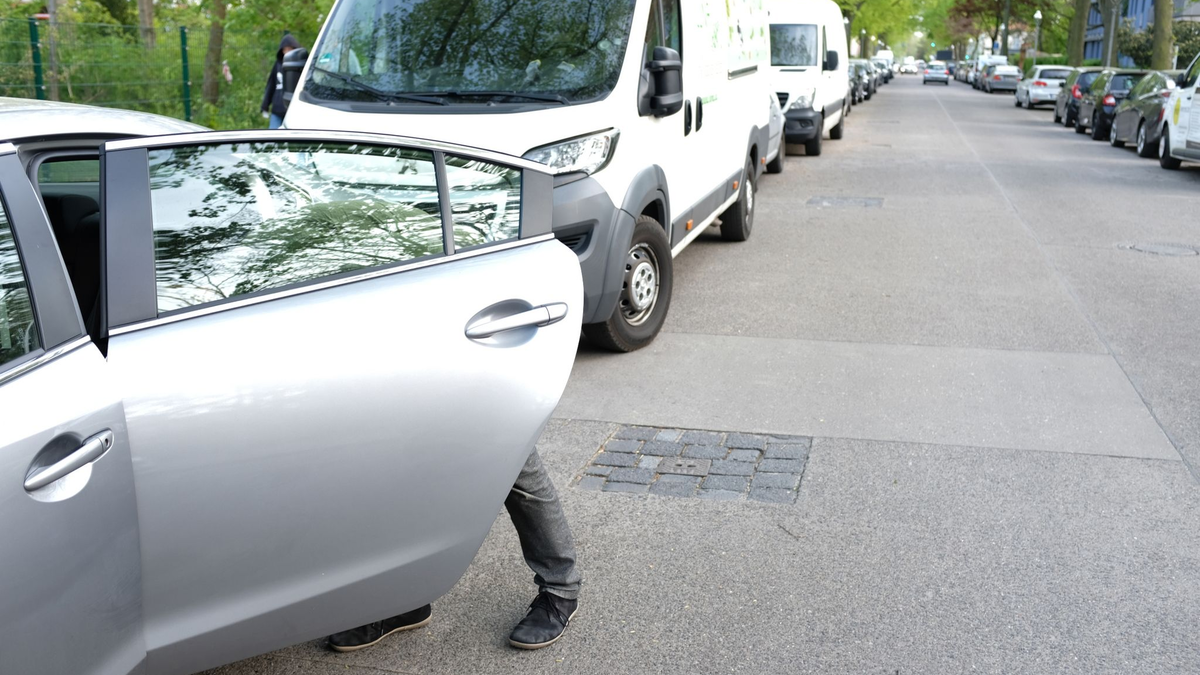 Bitte leise zumachen! Im  baden-württembergischen Erdmannhausen kann es sonst bald ein Bußgeld geben. - Foto: Laura Ludwig/dpa-tmn