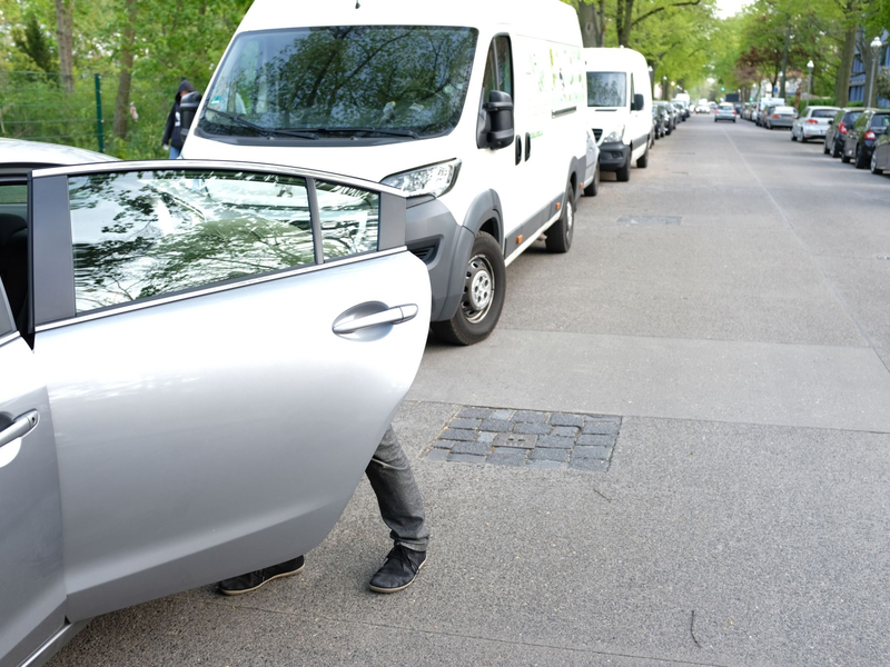 Bitte leise zumachen! Im  baden-württembergischen Erdmannhausen kann es sonst bald ein Bußgeld geben. - Foto: Laura Ludwig/dpa-tmn