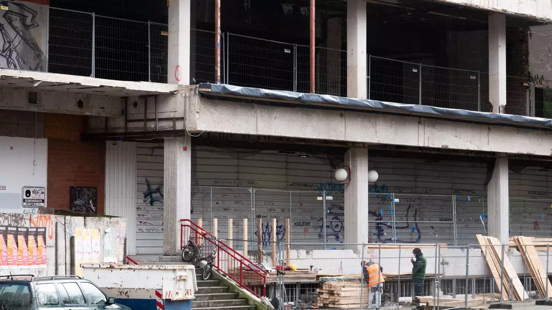Wie weit geht beim Kauf einer Immobilie die Aufklärungspflicht des Verkäufers bezüglich der Kosten? Mit dieser Frage beschäftigt sich der BGH. - Bild: Marco Rauch/dpa