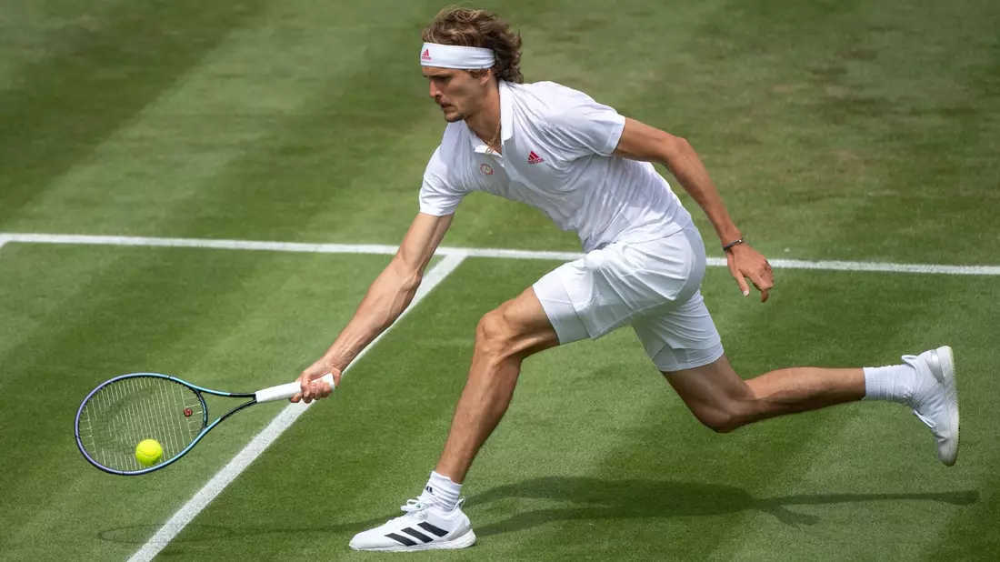 Erwischte ein leichtes Auftaktlos in Wimbledon: Alexander Zverev. - Bild: Jonathan Nackstrand/Aeltc Pool/Press Association/dpa