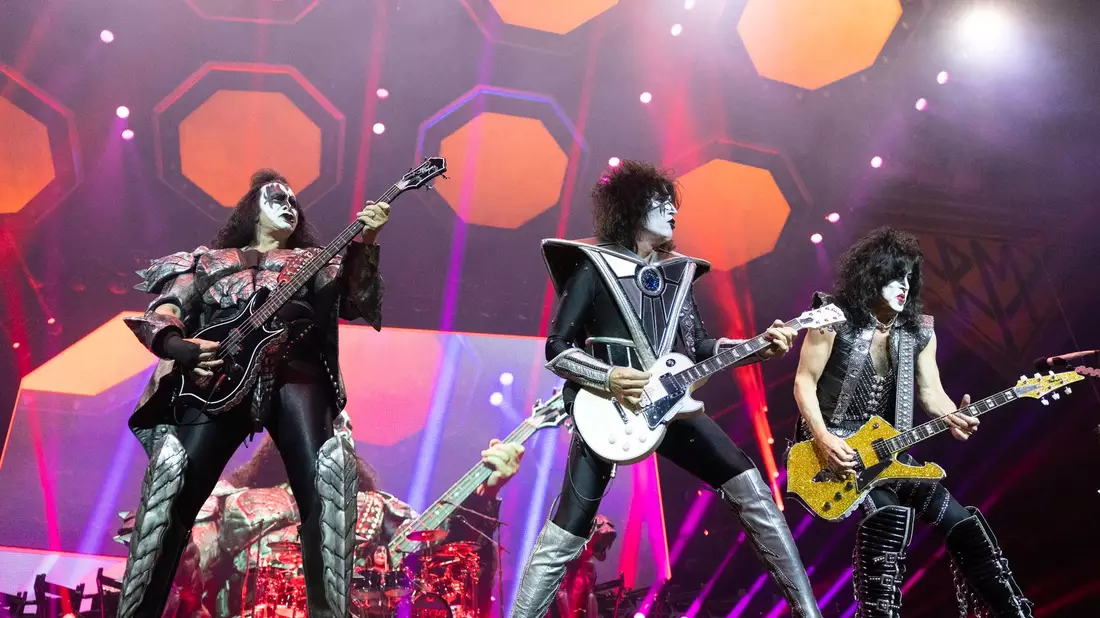 Kiss begeistern ihre Fans in Köln. - Bild: Thomas Banneyer/dpa