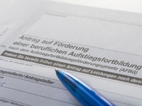 Aufstiegs-Bafög: 865 Millionen Euro gab der Staat in Form von Zuschüssen, bei rund 162 Millionen Euro handelte es sich um bewilligte Darlehen. - Foto: Robert Günther/dpa-tmn