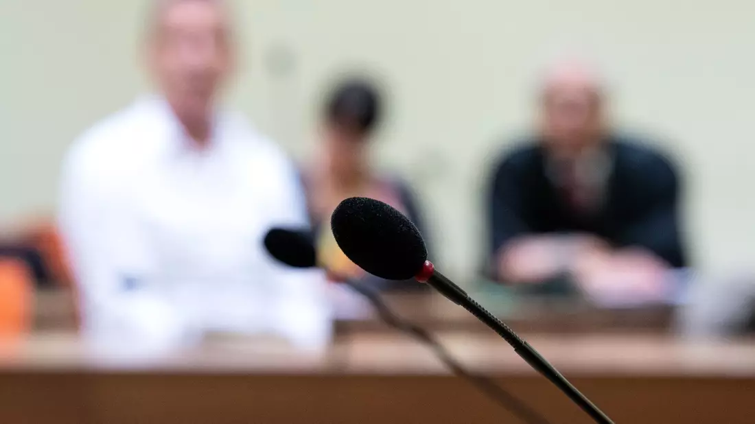 Prozessbeginn im Wiederaufnahmeverfahren um den «Badewannen-Mord». - Bild: Sven Hoppe/dpa