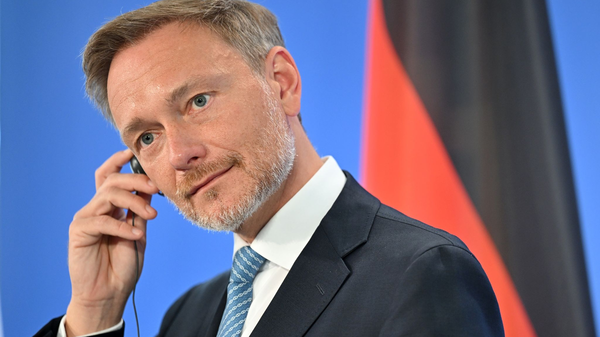 FDP-Chef Christian Lindner: Der Staat müsse wieder lernen, mit dem Geld der Bürgerinnen und Bürger auszukommen. - Foto: Martin Schutt/dpa