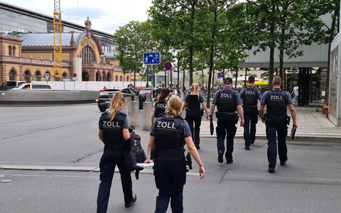 HZA-EF: Jahresbilanz 2025 der Finanzkontrolle Schwarzarbeit des Zolls / Zoll überprüft rund 1.600 Arbeitgeber in Thüringen und Südwestsachsen und deckt Millionenschaden auf - Foto: presseportal.de