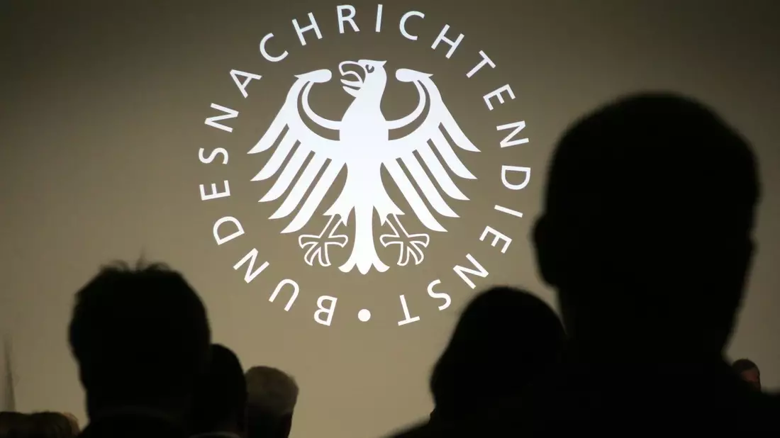 Ein Mitarbeiter des Bundesnachrichtendiensts und ein Geschäftsmann sind wegen mutmaßlicher Russland-Spionage angeklagt (Symbolbild). - Bild: Wolfgang Kumm/dpa
