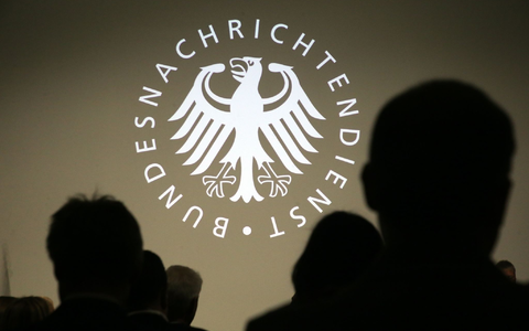 Ein Mitarbeiter des Bundesnachrichtendiensts und ein Geschäftsmann sind wegen mutmaßlicher Russland-Spionage angeklagt (Symbolbild). - Foto: Wolfgang Kumm/dpa