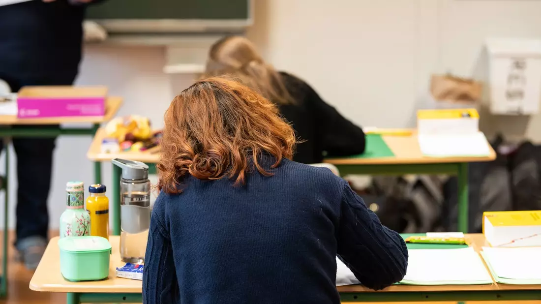 Verzerrt die Hochwertung des Abiturs in Mecklenburg-Vorpommern die bundesweite  Vergleichbarkeit? Diese Sorge hat der neue Präsident des Lehrerverbands, Stefan Düll. - Bild: Silas Stein/dpa