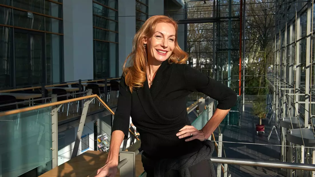 Die Schauspielerin und Musical-Darstellerin Ute Lemper wurde in Münster geboren und lebt schon seit langem in New York. - Bild: Bernd Thissen/dpa/Archiv