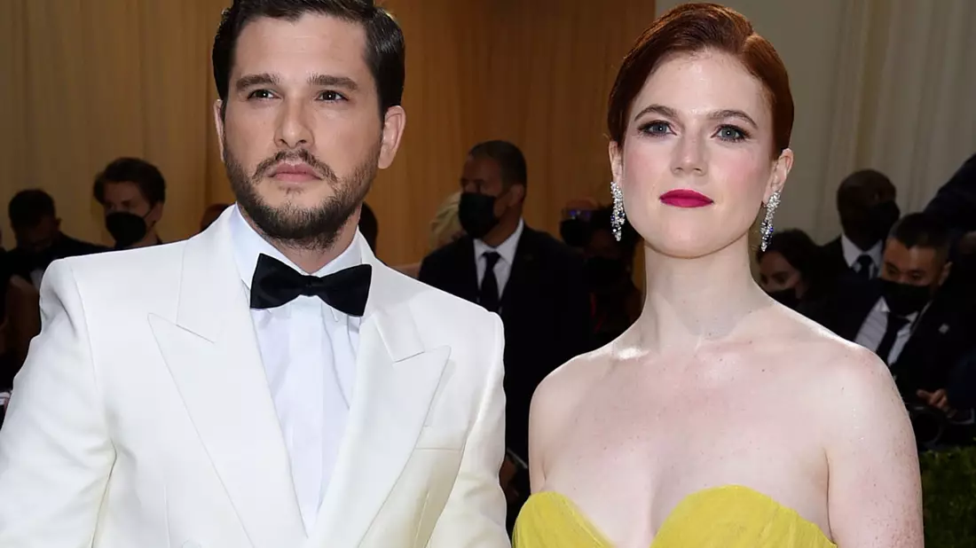 Das zweite Kind der «Game of Thrones»-Stars Kit Harington und Rose Leslie (beide 36) ist auf die Welt gekommen. - Bild: Evan Agostini/Invision/AP/dpa