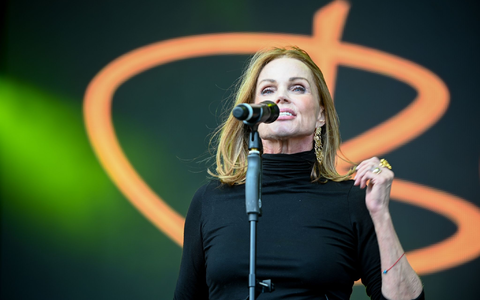 Belinda Carlisle beim Leeds 80s Festival 2022. - Foto: Robin Burns/ZUMA Press Wire/dpa