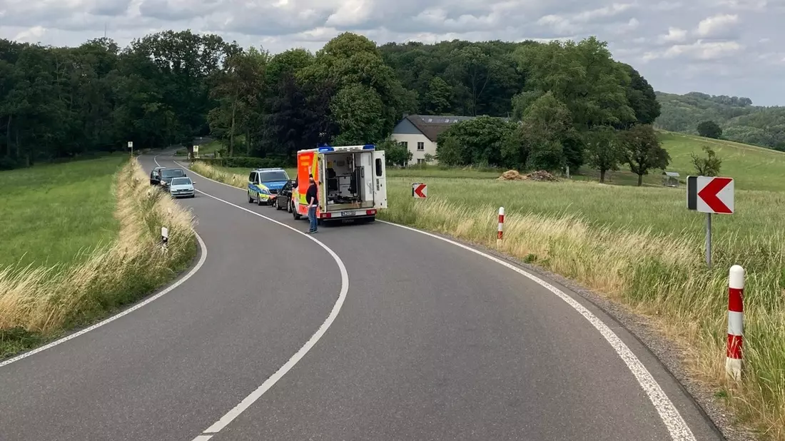 POL-ME: Vorfahrt missachtet: Verkehrsunfall mit schwerverletztem Motorradfahrer - 2505062 - Bild: presseportal.de