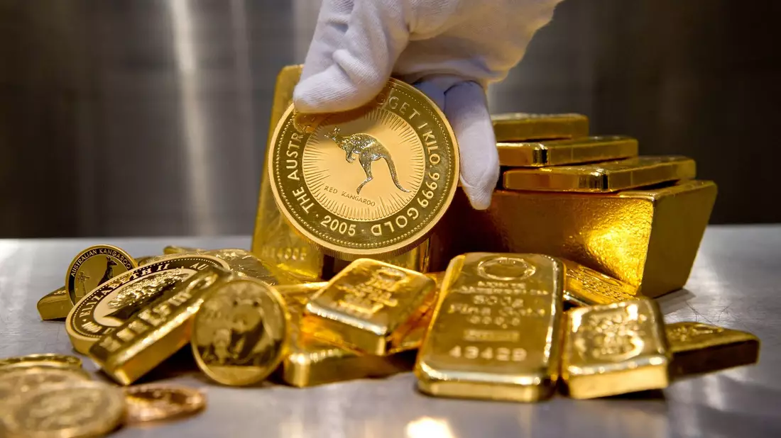 Der Goldpreis nähert sich wieder dem Rekordhoch, das Mitte April bei 3.500 Dollar erreicht worden war. (Symbolbild) - Bild: Sven Hoppe/dpa