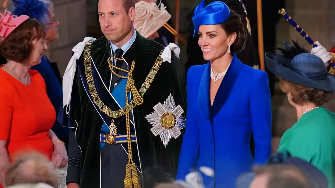 Prinz William und Prinzessin Kate beim nationalen Dankes- und Widmungsgottesdienst für König Charles III. und Königin Camilla. - Bild: Peter Byrne/PA Wire/dpa
