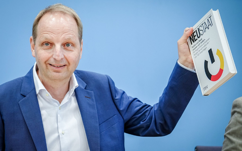 Ein zu schnelles Gesetzgebungsverfahren und eine Schwächung des Klimaschutzes? Der CDU-Bundestagsabgeordnete Thomas Heilmann zieht vors Bundesverfassunsgericht. - Foto: Kay Nietfeld/dpa