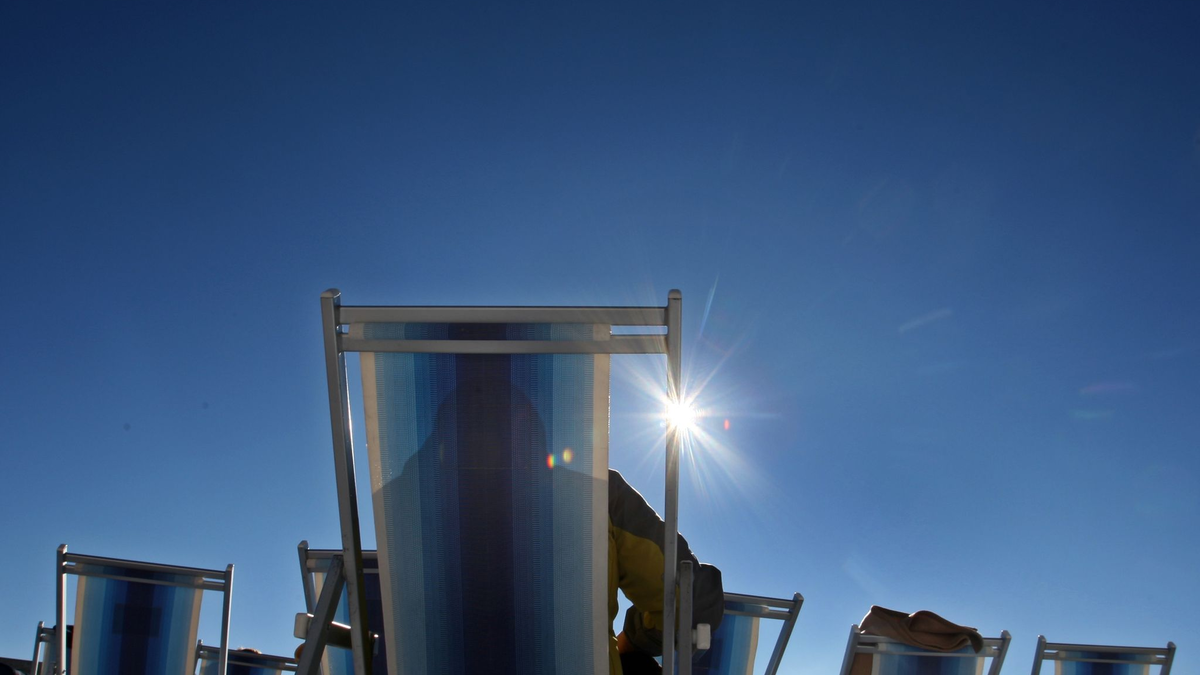 Urlaubshungrige können laut Rewe-Chef vorerst nicht mit sinkenden Reisepreisen rechnen. - Foto: picture alliance / dpa