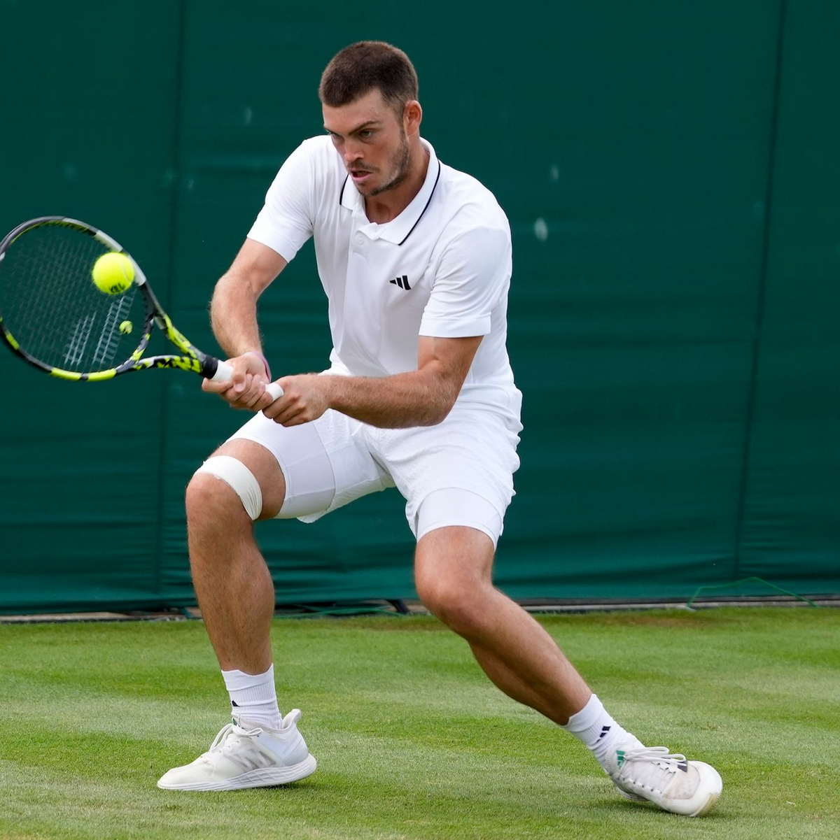 Steht in Wimbledon in der dritten Runde: Maximilian Marterer. - Foto: Kirsty Wigglesworth/AP/dpa