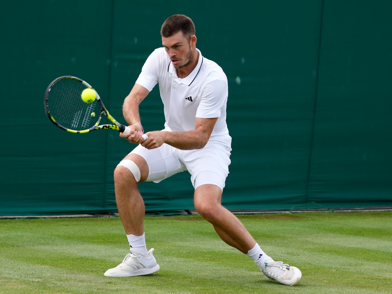 Steht in Wimbledon in der dritten Runde: Maximilian Marterer. - Foto: Kirsty Wigglesworth/AP/dpa