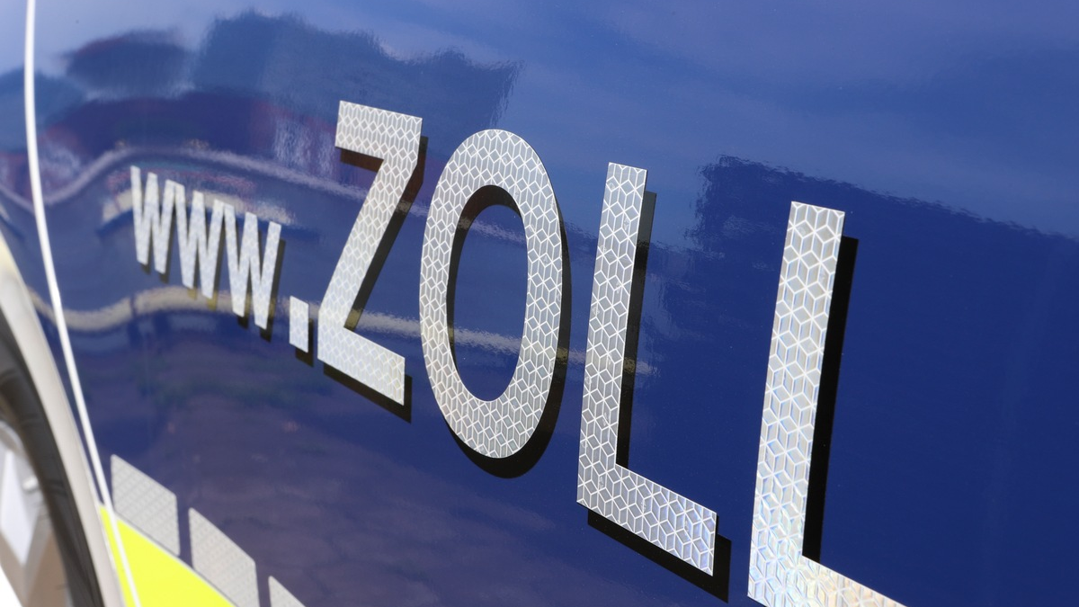 HZA-HH: 40 Kilogramm Kokain durch Hamburger Zoll sichergestellt // Erneut erfolgreiche Containerkontrolle am Hamburger Hafen - Foto: presseportal.de