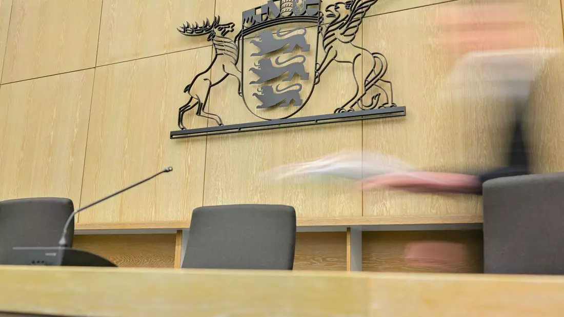 Im Landgericht Mannheim läuft der Prozess gegen einen Vater, der sein Kind getötet haben soll. - Bild: Uwe Anspach/dpa