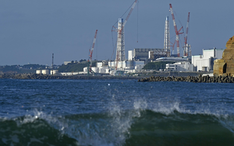 Das Kernkraftwerk Fukushima im japanischen Ort Futaba. - Foto: kyodo/dpa