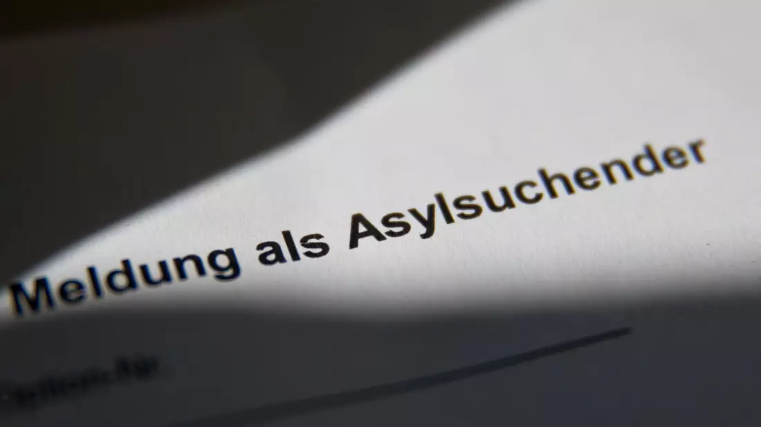 Syrien stellt mit 44.394 Asylsuchenden die größte Einzelgruppe. - Bild: Daniel Karmann/dpa