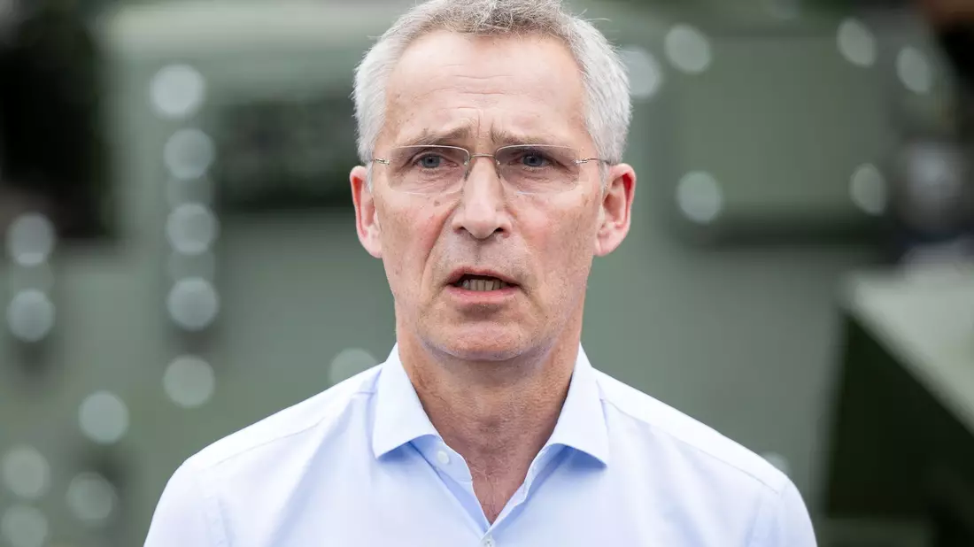 Strebt eine rebungslose Zusammenarbeit zwischen der Nato und den Streitkräften der Ukraine an: Nato-Generalsekretär Jens Stoltenberg. - Bild: Daniel Reinhardt/dpa
