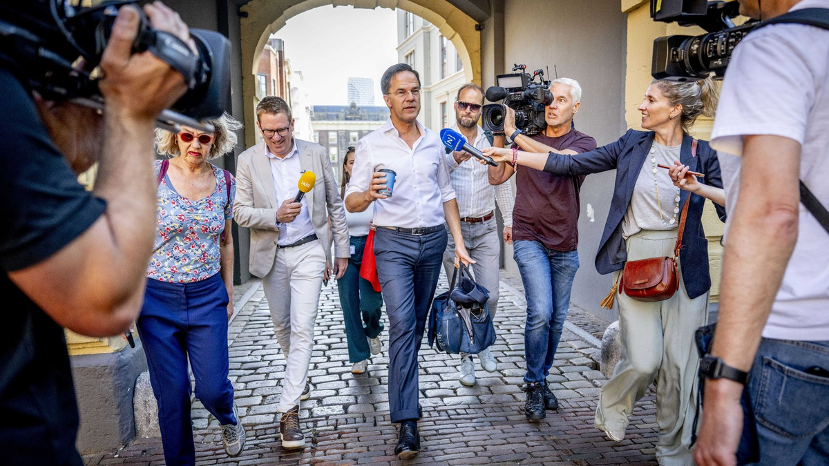 Mark Rutte, Ministerpräsident der Niederlande, spricht nach dem wöchentlichen Ministerrat zur Presse. - Foto: Robin Utrecht/ANP/dpa