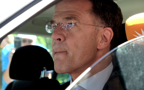 Will am Montag mit dem Parlament in Den Haag beraten: Ministerpräsident Mark Rutte. - Foto: Michael Corder/AP/dpa